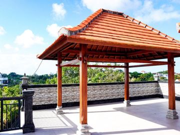 RUMAH CANTIK LANTAI 3 VIEW PANTAI MELASTI BALI