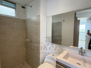 apartamento en venta en serena del mar. Cod V18061