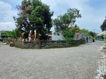Tanah Hook Strategis di Jalan Kaliurang KM 7 dekat UGM UII