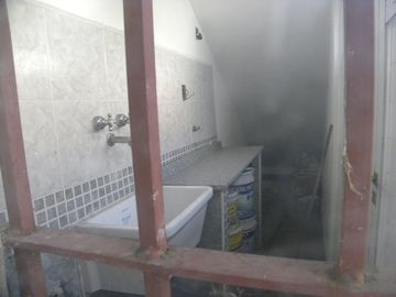 Casa en venta en Isidro Casanova