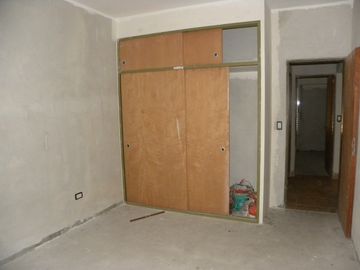 Casa en venta en Isidro Casanova