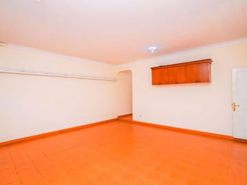 Rumah Tanah Luas 6 Menit ke Gerbang Tol Brigif 4 Hadap Timur J-45797