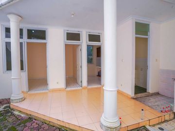 Rumah Tanah Luas 6 Menit ke Gerbang Tol Brigif 4 Hadap Timur J-45797