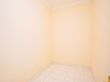 Rumah Tanah Luas 6 Menit ke Gerbang Tol Brigif 4 Hadap Timur J-45797
