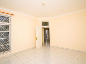 Rumah Tanah Luas 6 Menit ke Gerbang Tol Brigif 4 Hadap Timur J-45797