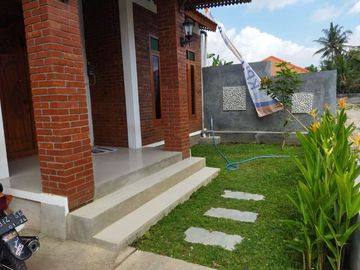 TERMURAH, Siap HUNI rumah etnik 1 lantai dekat pusat kota.