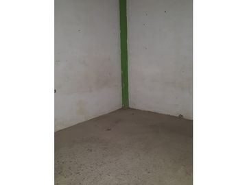 REMATE CASA DE 2 PISOS EN AVENIDA A PRECIO DE TERRENO EN CHICLAYO