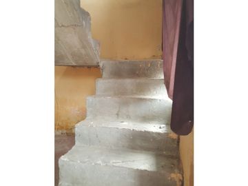 REMATE CASA DE 2 PISOS EN AVENIDA A PRECIO DE TERRENO EN CHICLAYO