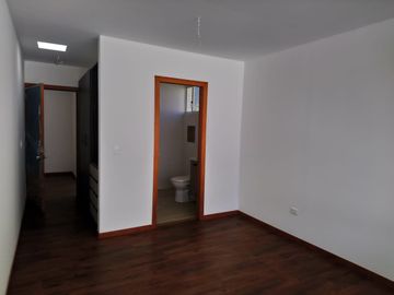 Casa por estrenar de venta en Cumbaya