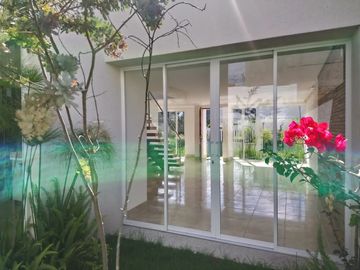 Casa por estrenar de venta en Cumbaya