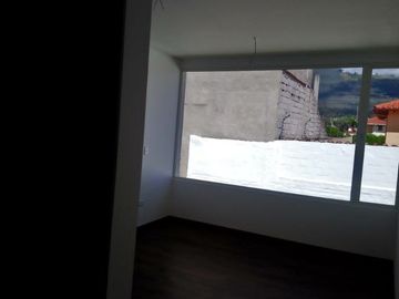 Casa por estrenar de venta en Cumbaya