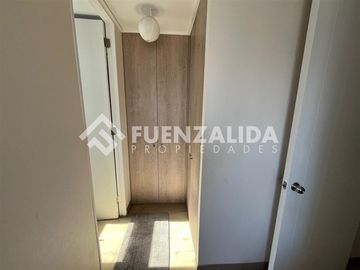 Departamento en venta de 2 dorm con est y bod en La Florida