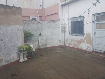Casa PH en venta en Moron Sur