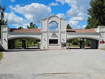 Casa en alquiler amoblada y equipada  en  el Barrio El Cardal I