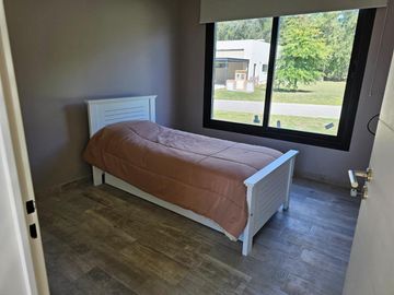 Casa en alquiler amoblada y equipada  en  el Barrio El Cardal I