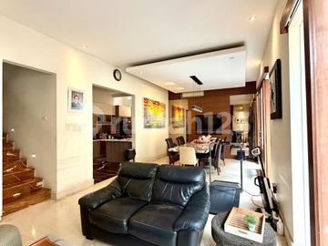 Best Deal Cilandak! Rumah Luas Private Pool Harga 6,5 Miliar