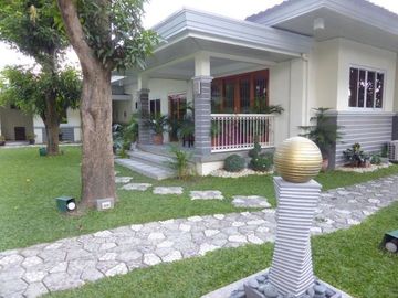 Elegant Spacious Bungalow House with 4 Bedroom for sale in A