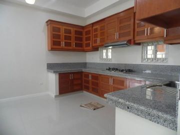 Elegant Spacious Bungalow House with 4 Bedroom for sale in A