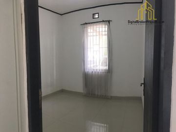 Rumah posisi hoek 2 lantai baru renov De Marrakesh Ciwastra Bandung | SUTIAH