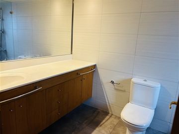 Departamento en venta de 4 dorm./3 B/ E/ B en Vitacura