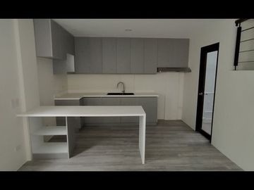 SOCORRO QUEZON CITY, CORNER W/ 5-ROOMS 3-PARKING BALCONY
