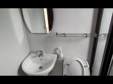 SOCORRO QUEZON CITY, CORNER W/ 5-ROOMS 3-PARKING BALCONY