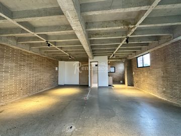 local en arriendo en san lucas. Cod A777051