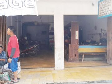 Rumah Dijual Dekat Alun-Alun Kebumen, PEMDA Kebumen