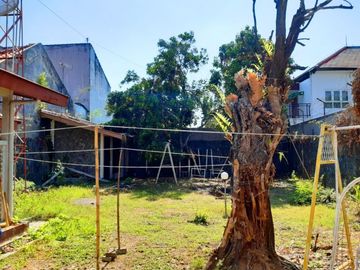 Rumah Bangus dengan Tanah Luas di Condongcatur, Sleman