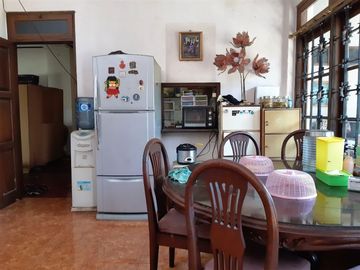 Rumah Bangus dengan Tanah Luas di Condongcatur, Sleman