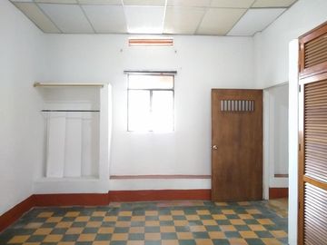 casa en venta en la cabrera. Cod V7602