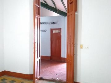 casa en venta en la cabrera. Cod V7602