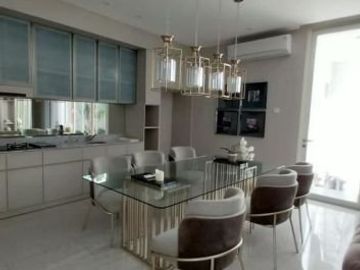 Rumah Grand pakuwon Cluster Brisbane Full furnished