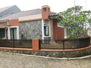 RUMAH SEKEN SECOND GERLONG GEGER KALONG BANDUNG
