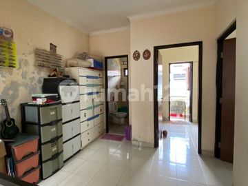 Rumah Siap Huni Dalam Komplek di Cirendeu