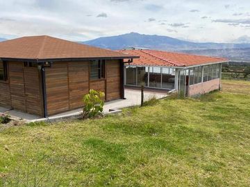 VENDO HERMOSA FINCA DE 8.3  HAS SECTOR IGUIÑARO CERCA A CHECA