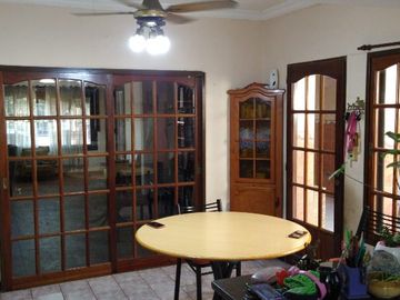 Chalet en venta en Villa Sarmiento