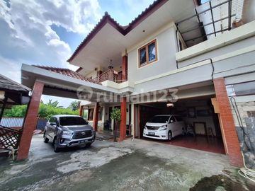 Rumah Ternyaman,  2 Lantai, Luas 825 M,  Dekat Lebak Bulus