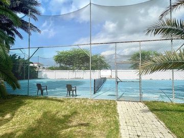 Punta Centinela: Amplio departamento con 3 dormitorios, membresía del club, en venta.