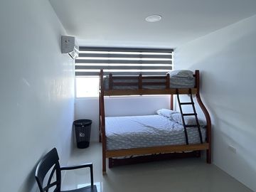 Punta Centinela: Amplio departamento con 3 dormitorios, membresía del club, en venta.