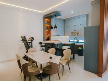 Rumah Hook Megah Elegan Mewah Harga Murah Bergaya Modern American Classic di Cluster Taman Udayana Sentul City