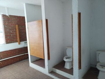 Edificio  en Lomas de Zompantle Cuernavaca - CRB-1158-Ed#