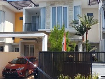 Rumah dijual di Ikan" Soekarno Hatta Kota Malang