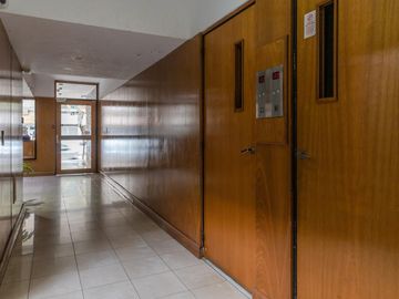 Venta Departamento  2 dormitorios con balcón - Zona Centro