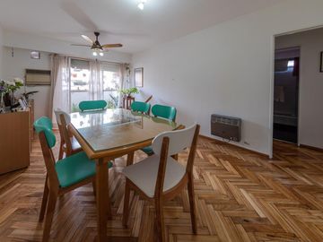 Venta Departamento  2 dormitorios con balcón - Zona Centro