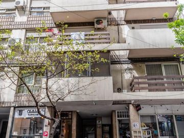 Venta Departamento  2 dormitorios con balcón - Zona Centro