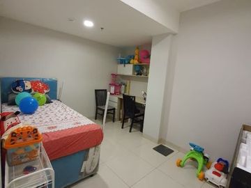 DIJUAL CEPAT!! Townhouse Semi Furnish di Apt. The Mansion Kemayoran