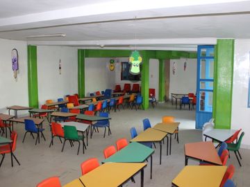 EDIFICIO EN VENTA EN QUERETARO. IDEAL PARA GUARDERIA Y PREESCOLAR