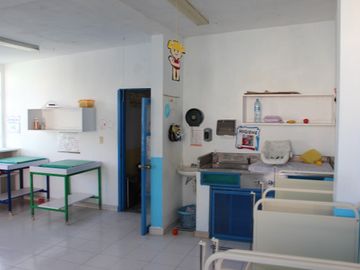 EDIFICIO EN VENTA EN QUERETARO. IDEAL PARA GUARDERIA Y PREESCOLAR