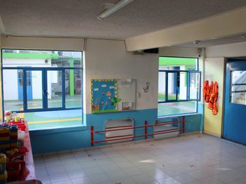 EDIFICIO EN VENTA EN QUERETARO. IDEAL PARA GUARDERIA Y PREESCOLAR